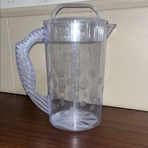 Pampered chef 2 quart plunger pitcher